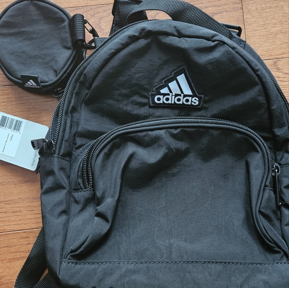 Bnwt ADIDAS MINI BAG - Picture 1 of 5